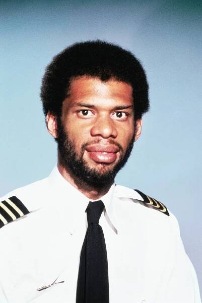 Kareem Abdul-Jabbar in Pripoutejte se, prosím! (1980)