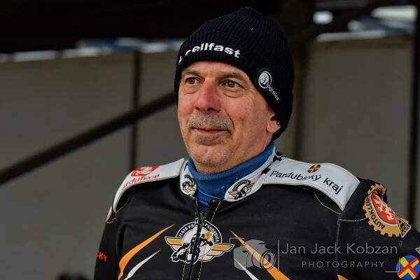 Václav Milík se stal vítězem pardubického přeboru - Zlatá přilba Pardubice