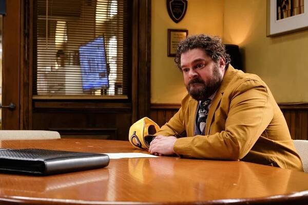 Mr. Mayor - Brentwood Trash - Z filmu - Bobby Moynihan