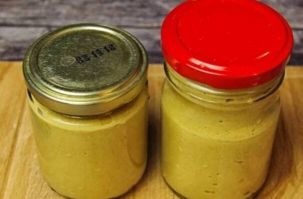 Nejlepší recept na domácí hořčici, která je hotová za 3 minuty!