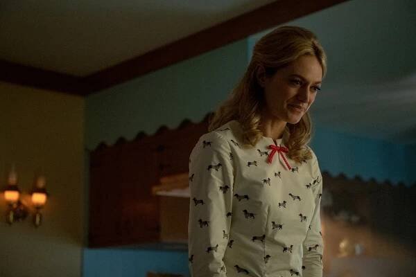 Umbrella Academy - Zpátky na začátku - Z filmu - Marin Ireland