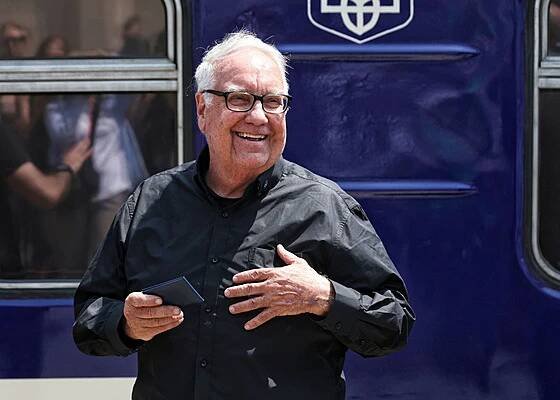 Howard Buffett na nádraží v Oděse během vernisáže výstavy Odvaha národa, která...