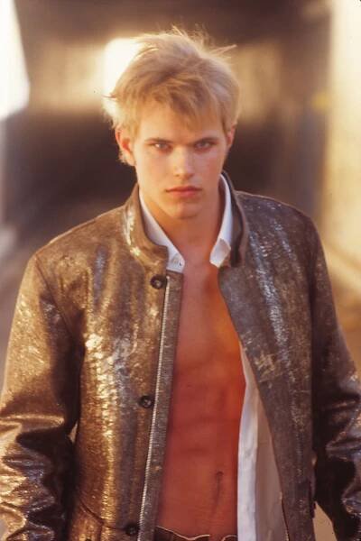 Kellan Lutz fotka