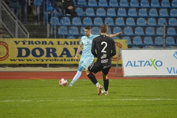 VIDEO: Vítězná radost Army! V nastavení sestřelila Hradec a zlomila šňůru remíz