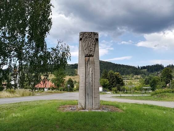 Soubor:Karolinka - vodní dílo Karolinka, pomník, obr04.jpg – Wikipedie