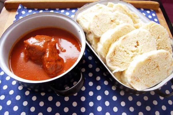 Rajská omáčka s hovězím - česká klasika (recept)