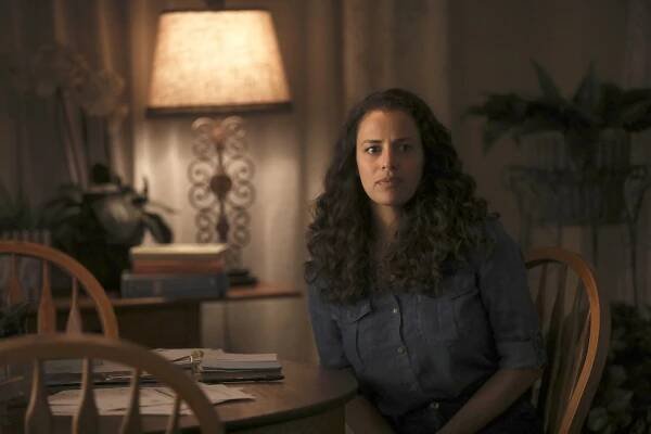 Manifest - Season 1 - Navazující lety - Z filmu - Athena Karkanis