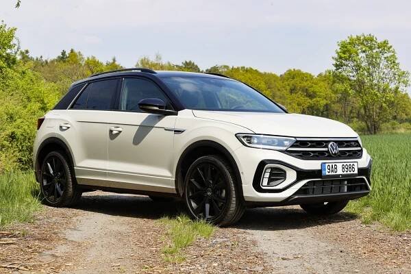 Test Volkswagenu T-Roc R-Line: Povedená modernizace dobrého auta