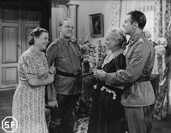Serenaadi sotatorvella - Z filmu - Siiri Angerkoski, Kaarlo Angerkoski, Ansa Ikonen, Tauno Palo