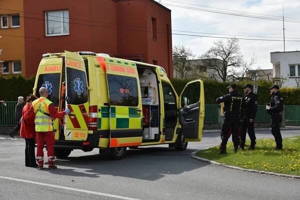 Vážná nehoda v Havířově: auto srazilo devítiletou dívku