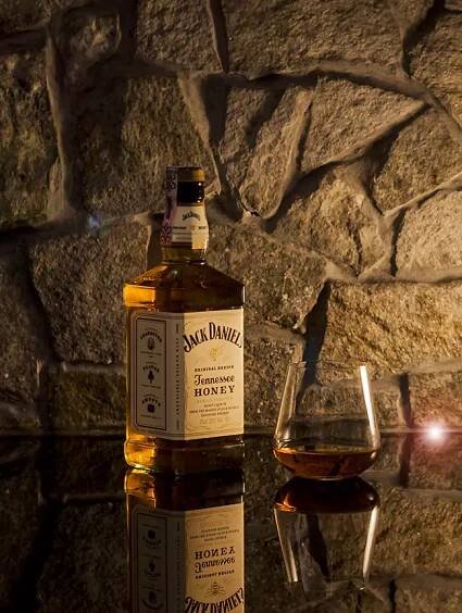 Jack Daniels Honey 0,7l 35% - PizzaSever Martin