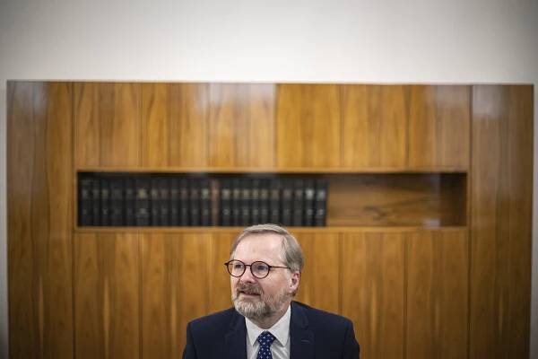 Premiér Fiala: Petr Pavel musí svoji minulost věrohodně vysvětlit