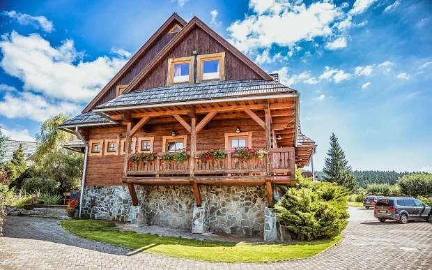 Nízké Tatry v Penzionu Schweintaal se snídaní a wellness (vířivka, finská sauna, infrasauna) + venkovní bazén