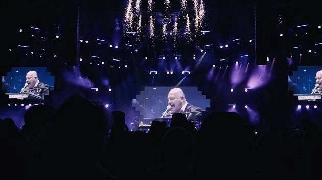 Vstupenky jako vánoční dárek. Michal David zve na jedinečný koncert v pražské O2
