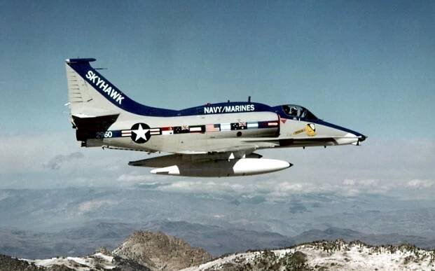 Přežil studenou válku a dodnes slouží: Nezničitelný Douglas A-4 Skyhawk