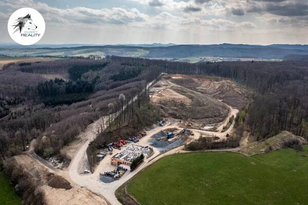 Prodej stavební parcely na Žlutavě - HUSKY REALITY 