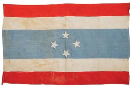 Vlajka slaví 100 let: Proč se mohla naše vlajka podobat americké?