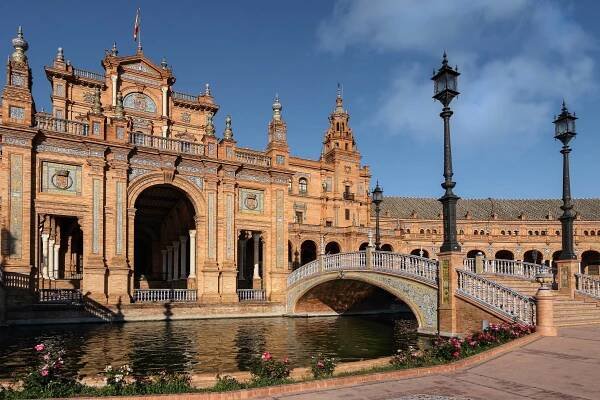 Alan Jones Photography - Plaza de España