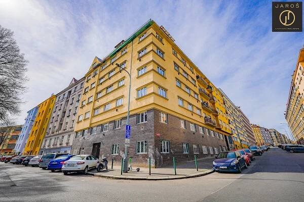 Adamovská, Praha 4 - Michle