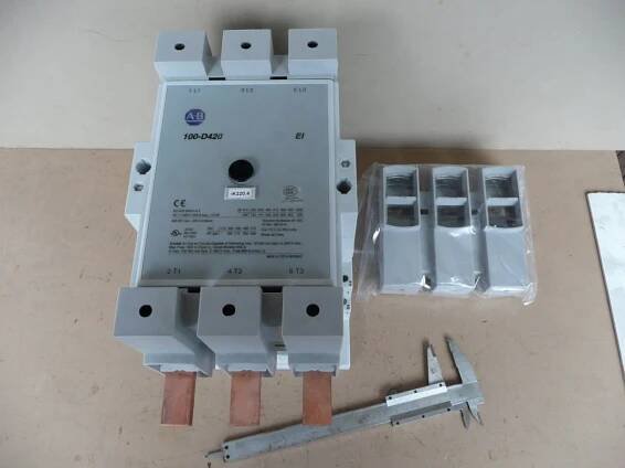 Nový, velmi výkonný, třífázový stykač, firma Allen Bradley, typ 100-D420  420A,