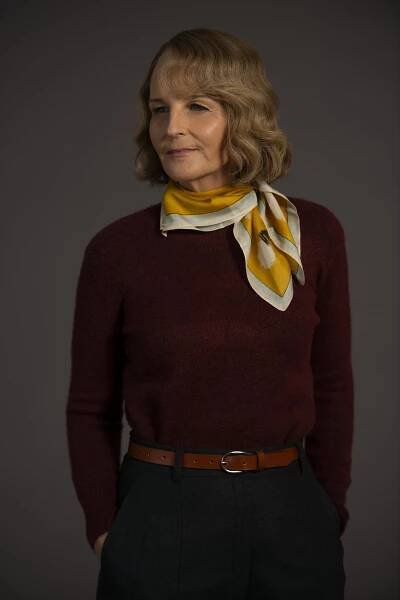 Svět v plamenech - Promo - Helen Hunt
