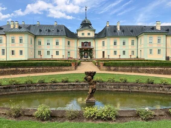 Zámecký park - Manětín - Architektonické památky - Hrady, zámky, tvrze, paláce - Plzeňský kraj - Manětín