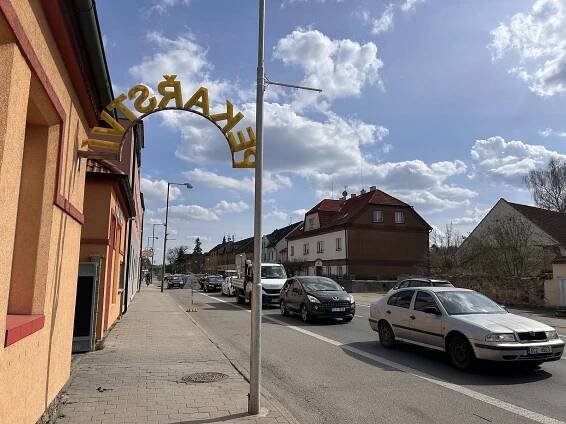 Práce na křižovatce v Plané přinesly kolony. Dálnice D3 zdarma ale není ve hře