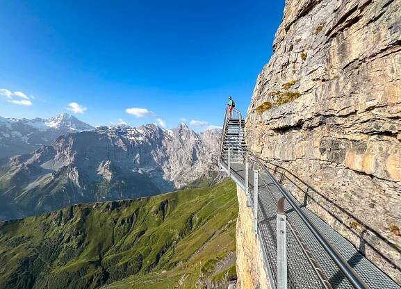 Schilthorn – za Bondem nejstrmější lanovkou světa | ČeskéNoviny.cz