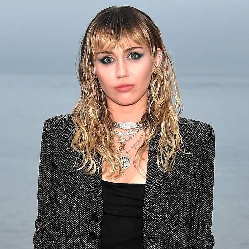 Miley Cyrus Shared a Makeup-Free Selfie From the Studio — Photos