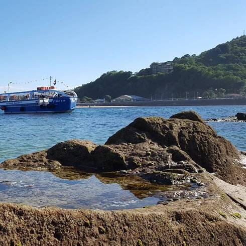 San Sebastian: výlet lodí se zastávkou v Santa Claře | GetYourGuide