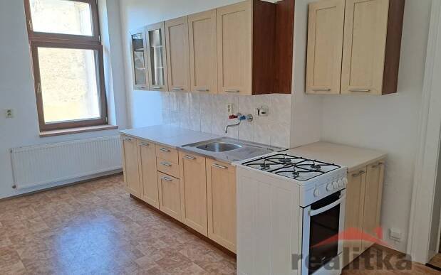 Pronájem bytu 1+1, 45m2, Opava, ul. Nádražní okruh
