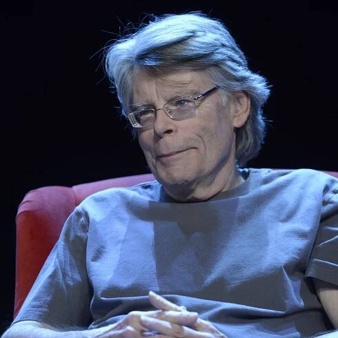 Stephen King calls on Elon Musk to change 'X' back to Twitter