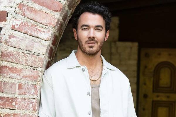 KEVIN JONAS CLAIM TO FAME - 