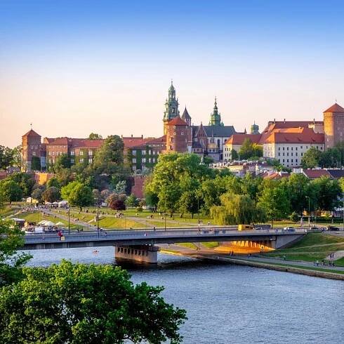 Krakov: Prohlídka Wawelu s průvodcem, oběd a plavba po Visle | GetYourGuide