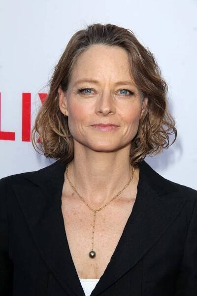 Jodie Foster, Ascendant at 61, Reckons With Her Complex Mother's