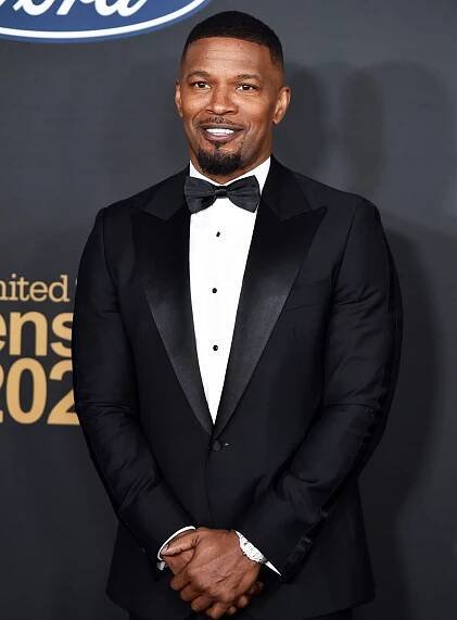 Celebrities Who Were Adopted: Nicole Richie, Jamie Foxx and More