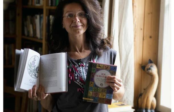 Autorka Kuchařky ze Svatojánu, Eva Francová, představuje v Dobrušce svoji grafiku, chystá i besedu. Zdroj snímku: Archív Evy   Francové