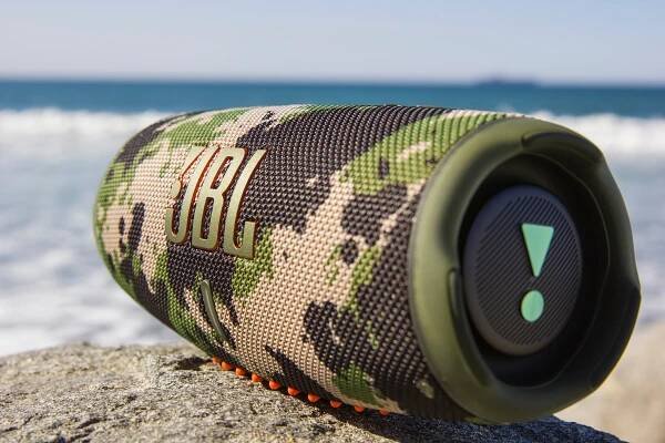 Bluetooth reproduktor JBL Charge 5 squad JBLCHARGE5SQUAD | bscom.cz