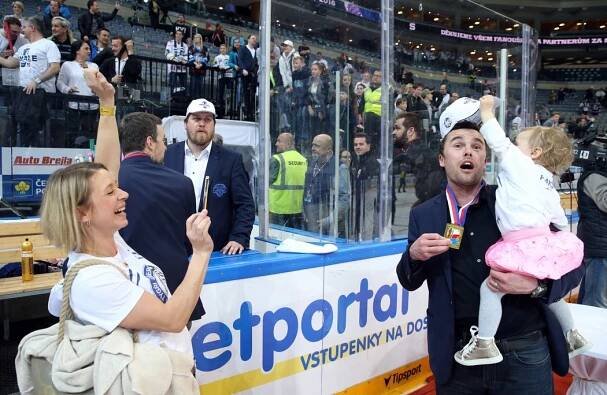 Foto k tématům Filip Pešán, Lucie Hrstková-Pešánová – stránka 8