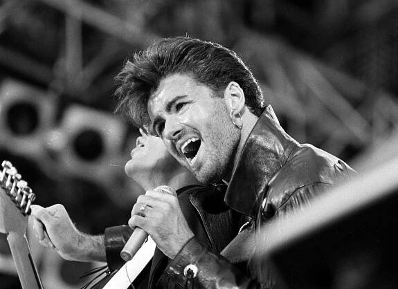 Fotky: Zemřela hudební superstar George Michael. Zpěvákovi hitu Last Christmas bylo 53 let