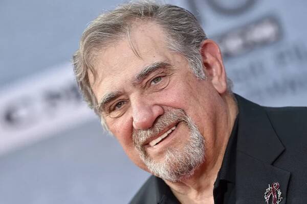 23 Astounding Facts About Dan Lauria