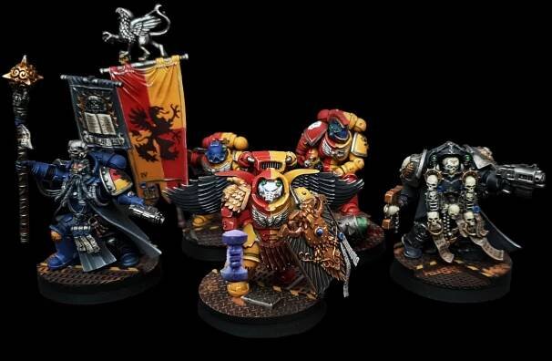 Warhammer 40k Miniatures of Howling Griffons Kitbashed Captain and Command Squad