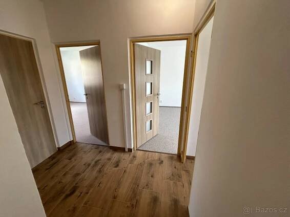 Pronájem bytu 3+1 65 m² Úpice, Pod Skalkou