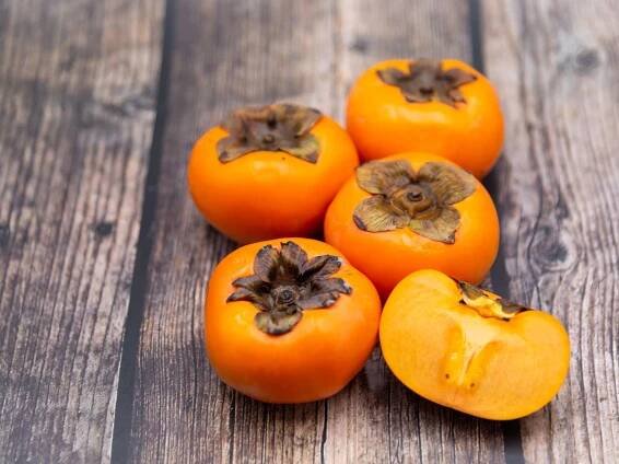 Sharon-Frucht und Kaki – was sind die Unterschiede?