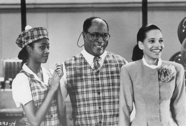 FOTO: Allison Dean, John Amos a Shari Headley ve filmu Cesta do Ameriky. – stránka 8