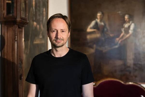 jaroslav-plesl-si-bere-kulturni-pamatky-tomas-hanak-technicke-josef-polasek-obsadi-parni-vlaky-a-kamil-strihavka-nas-seznami-s-svymi-hudebnimi-ikonami-to-vse-na-ct-6
