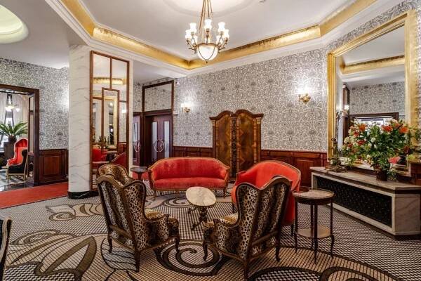 H15 Francuski Old Town Ξενοδοχείο 5*