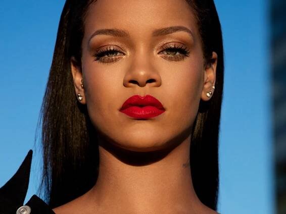 See Rihanna's Fenty Beauty Stunna Lip Paint on 7 Women