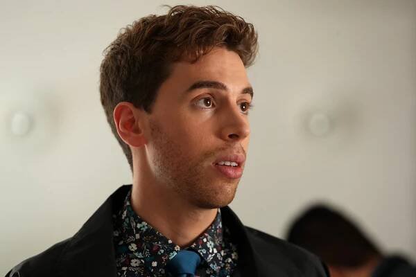Jordan Gavaris - Take Two - About Last Night - Z filmu