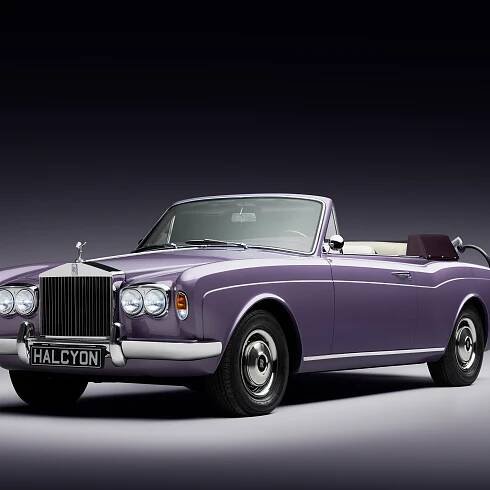 This Gorgeous Rolls-Royce Restomod Hides A Quiet Secret
